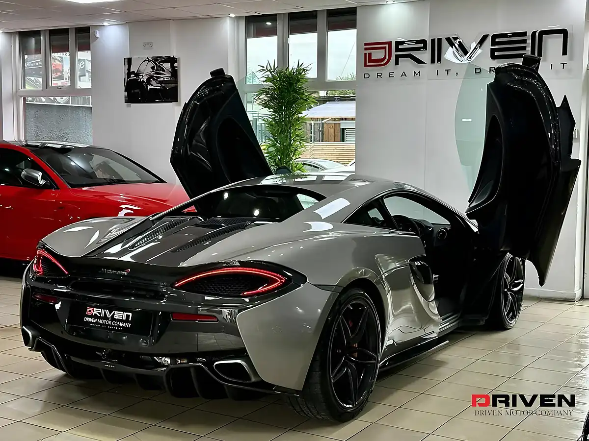 Used 2016 Mclaren 570S Coupe Silver - Interior and Exterior details 10