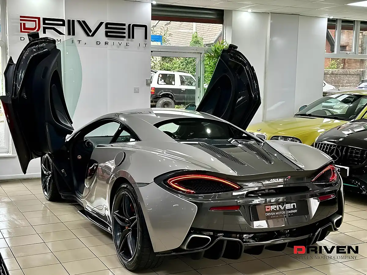 Used 2016 Mclaren 570S Coupe Silver - Interior and Exterior details 12