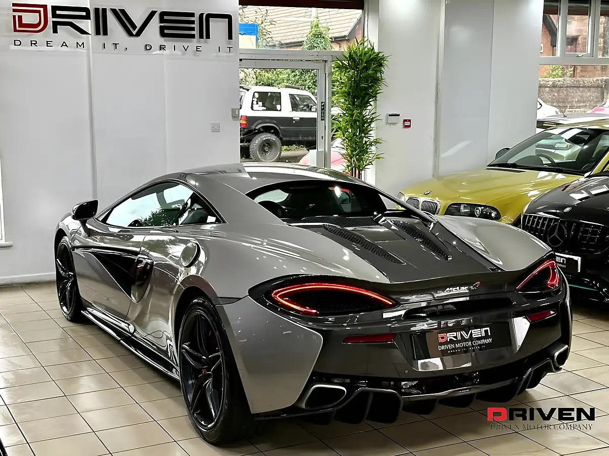 Used 2016 Mclaren 570S Coupe Silver - Interior and Exterior details 14