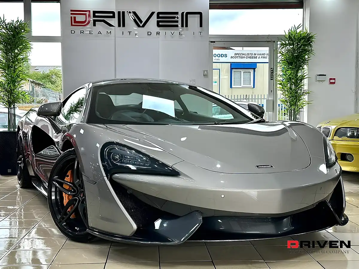 Used 2016 Mclaren 570S Coupe Silver - Interior and Exterior details 3