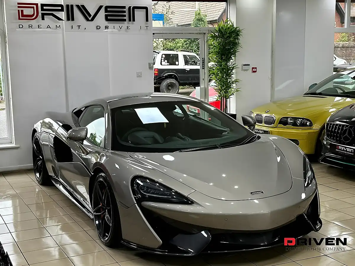 Used 2016 Mclaren 570S Coupe Silver - Interior and Exterior details 5