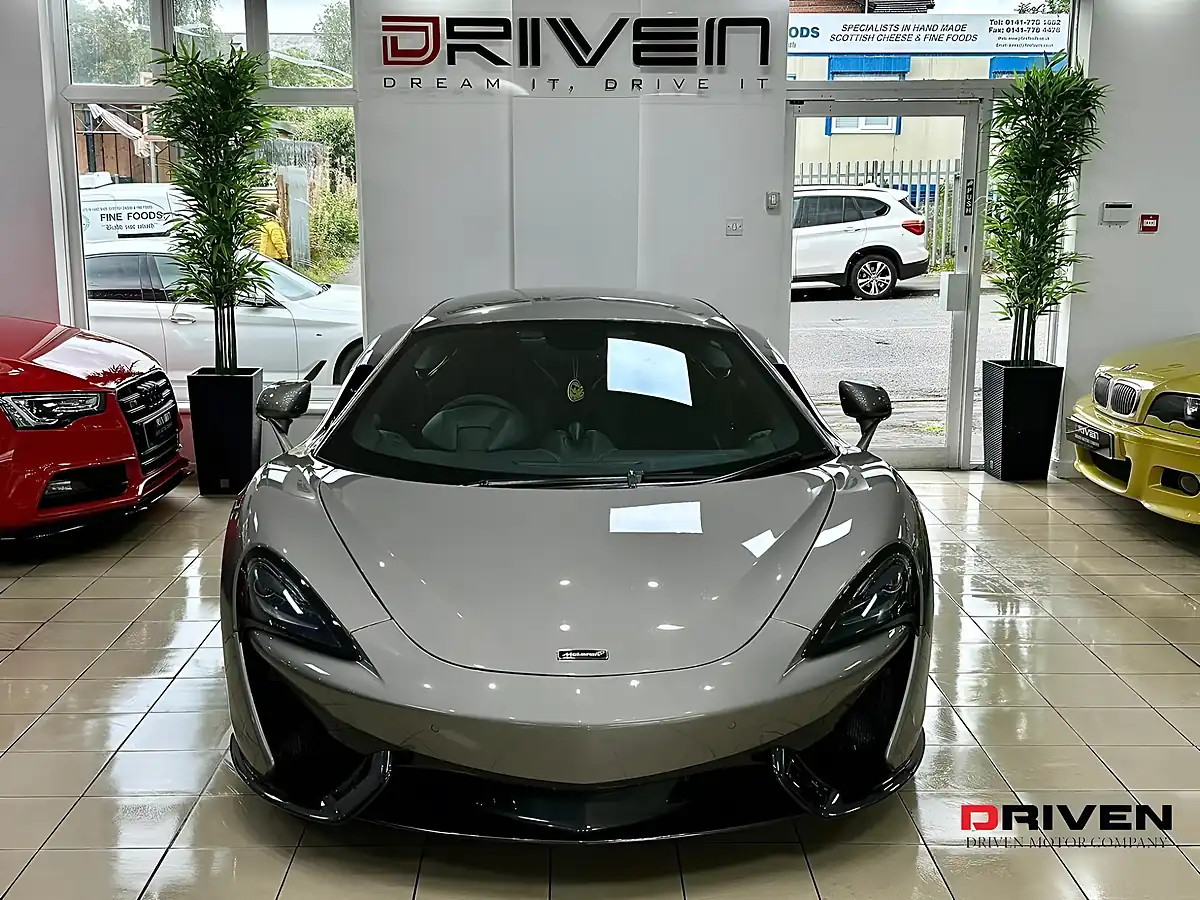 Used 2016 Mclaren 570S Coupe Silver - Interior and Exterior details 8