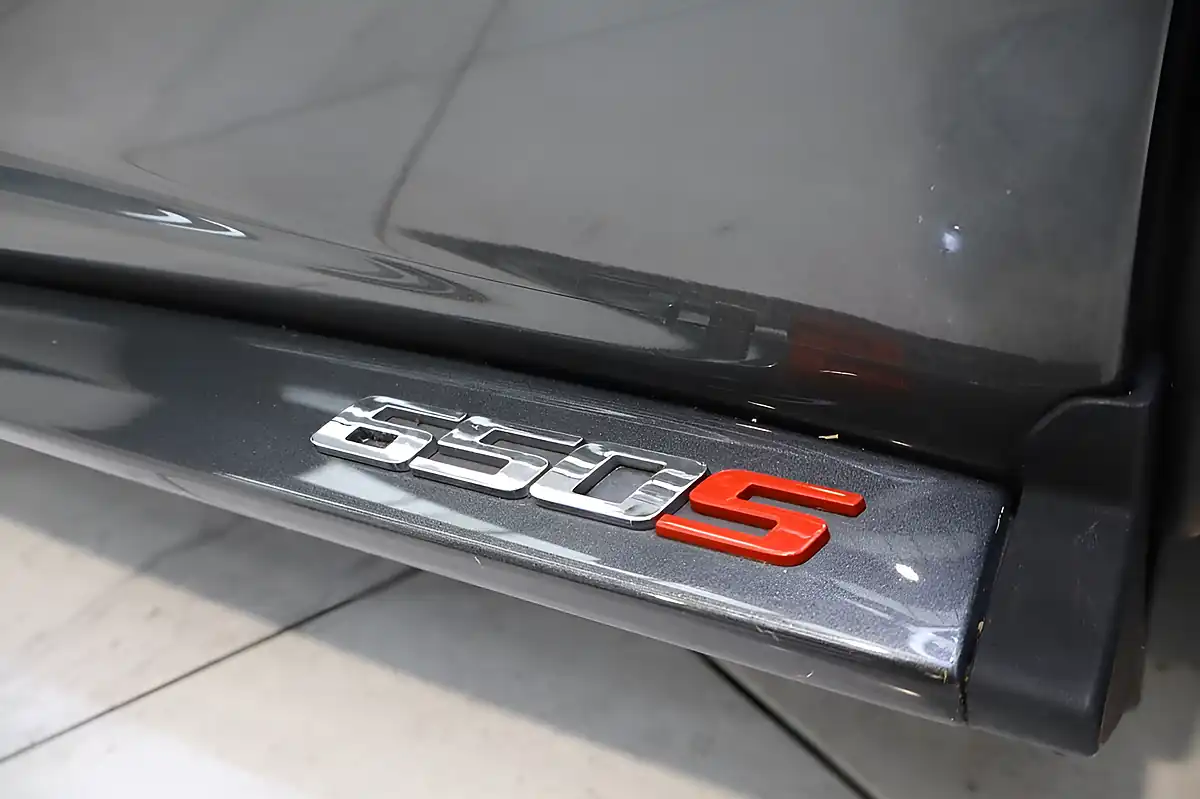 Used 2016 Mclaren 650S Spider Grey - Interior and Exterior details 13