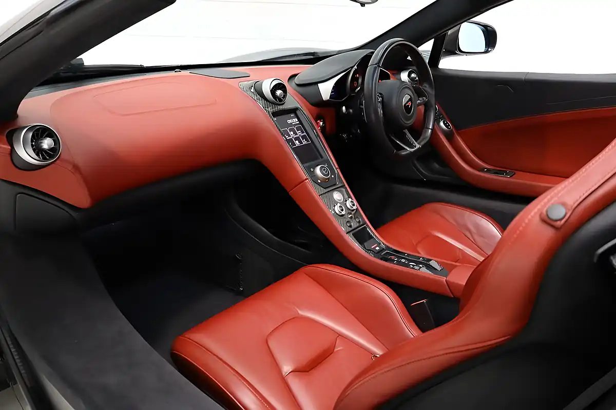 Used 2016 Mclaren 650S Spider Grey - Interior and Exterior details 15