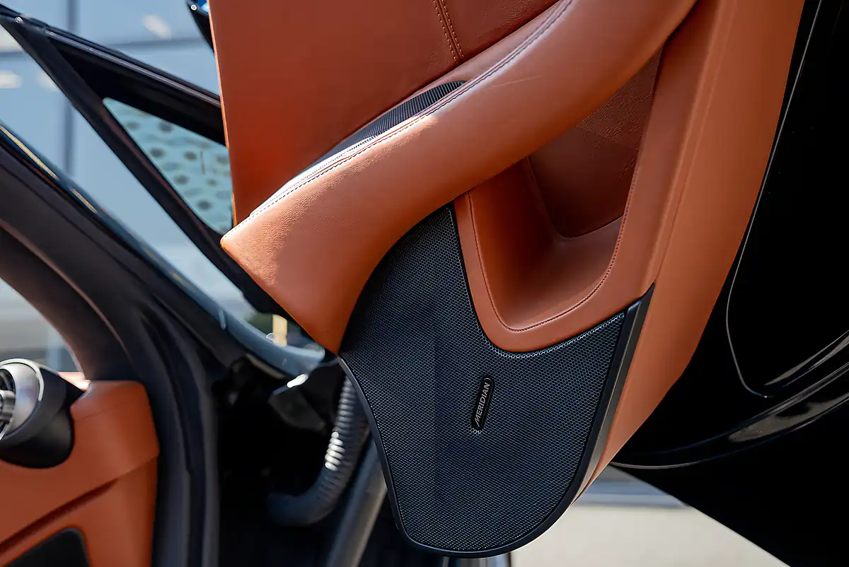 Used 2016 Mclaren 675LT Spider Fire Black - Interior and Exterior details 14