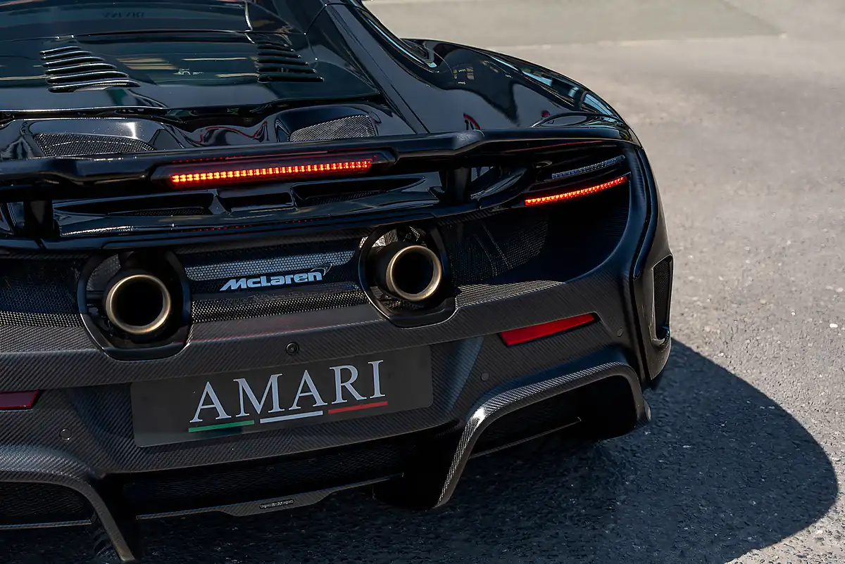 Used 2016 Mclaren 675LT Spider Fire Black - Interior and Exterior details 17