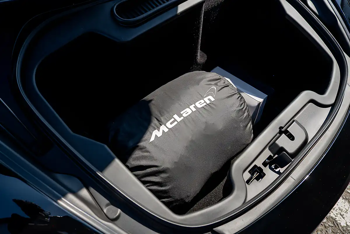 Used 2016 Mclaren 675LT Spider Fire Black - Interior and Exterior details 20