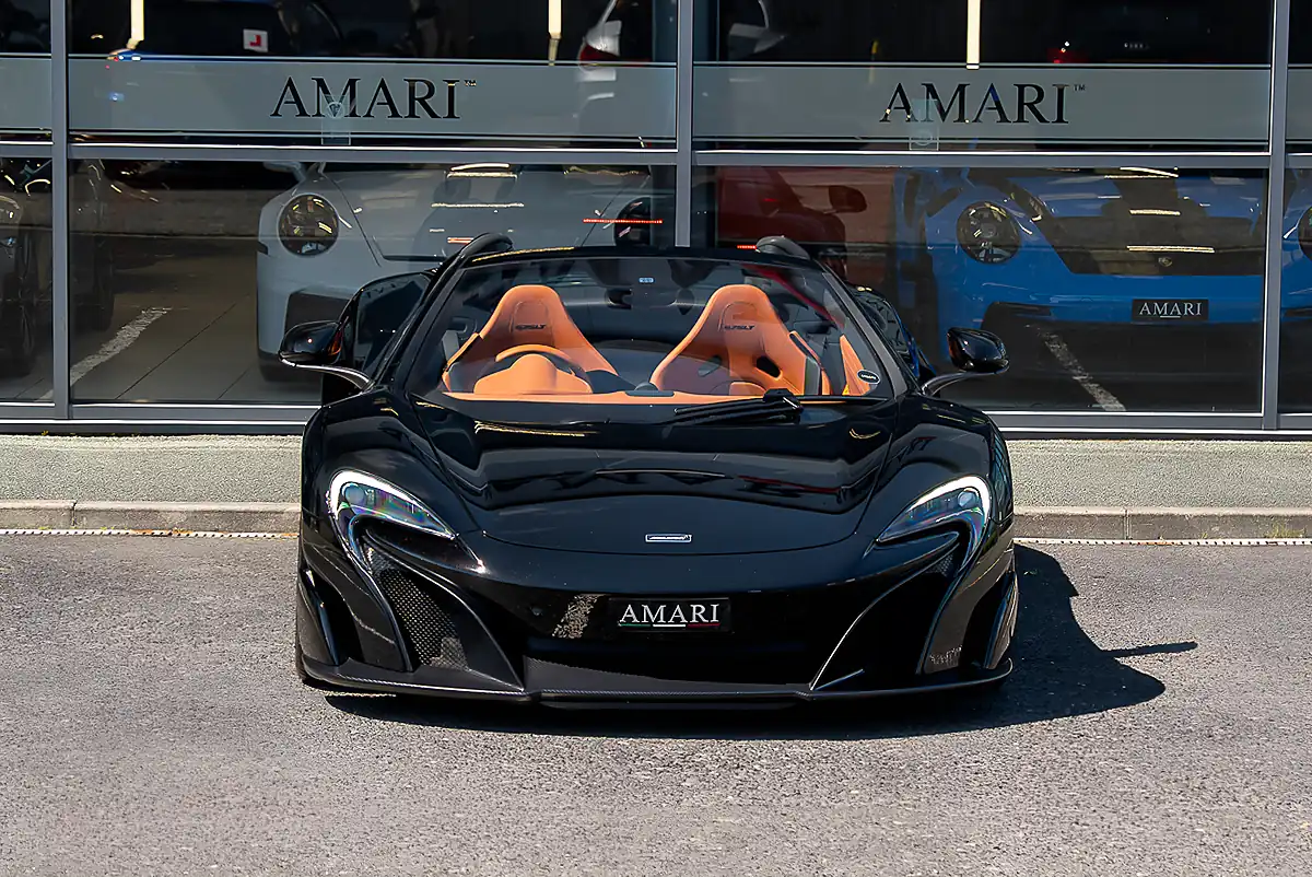 Used 2016 Mclaren 675LT Spider Fire Black - Interior and Exterior details 5