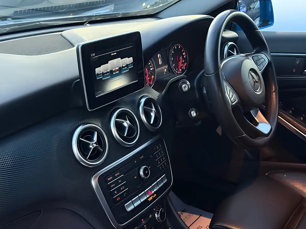 Used 2016 Mercedes-Benz a Class Se Blue - Interior and Exterior details 13