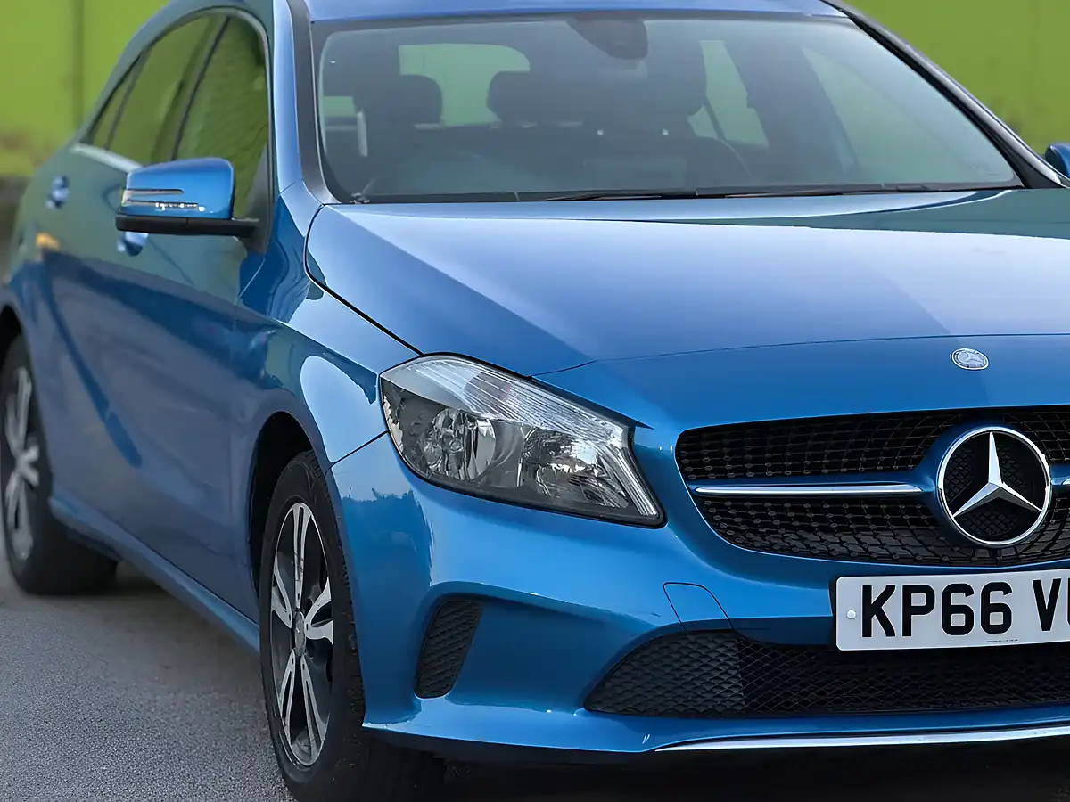 Used 2016 Mercedes-Benz a Class Se Blue - Interior and Exterior details 3