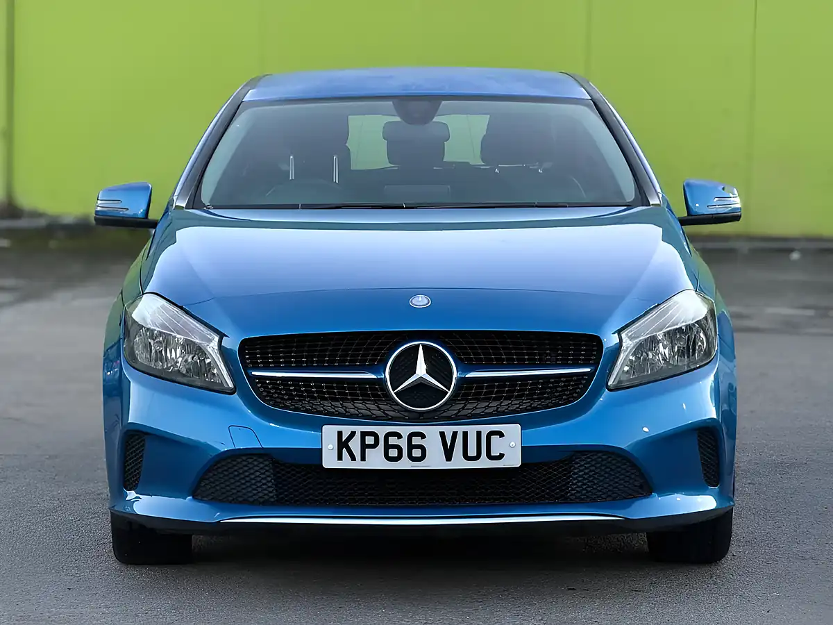 Used 2016 Mercedes-Benz a Class Se Blue - Interior and Exterior details 5