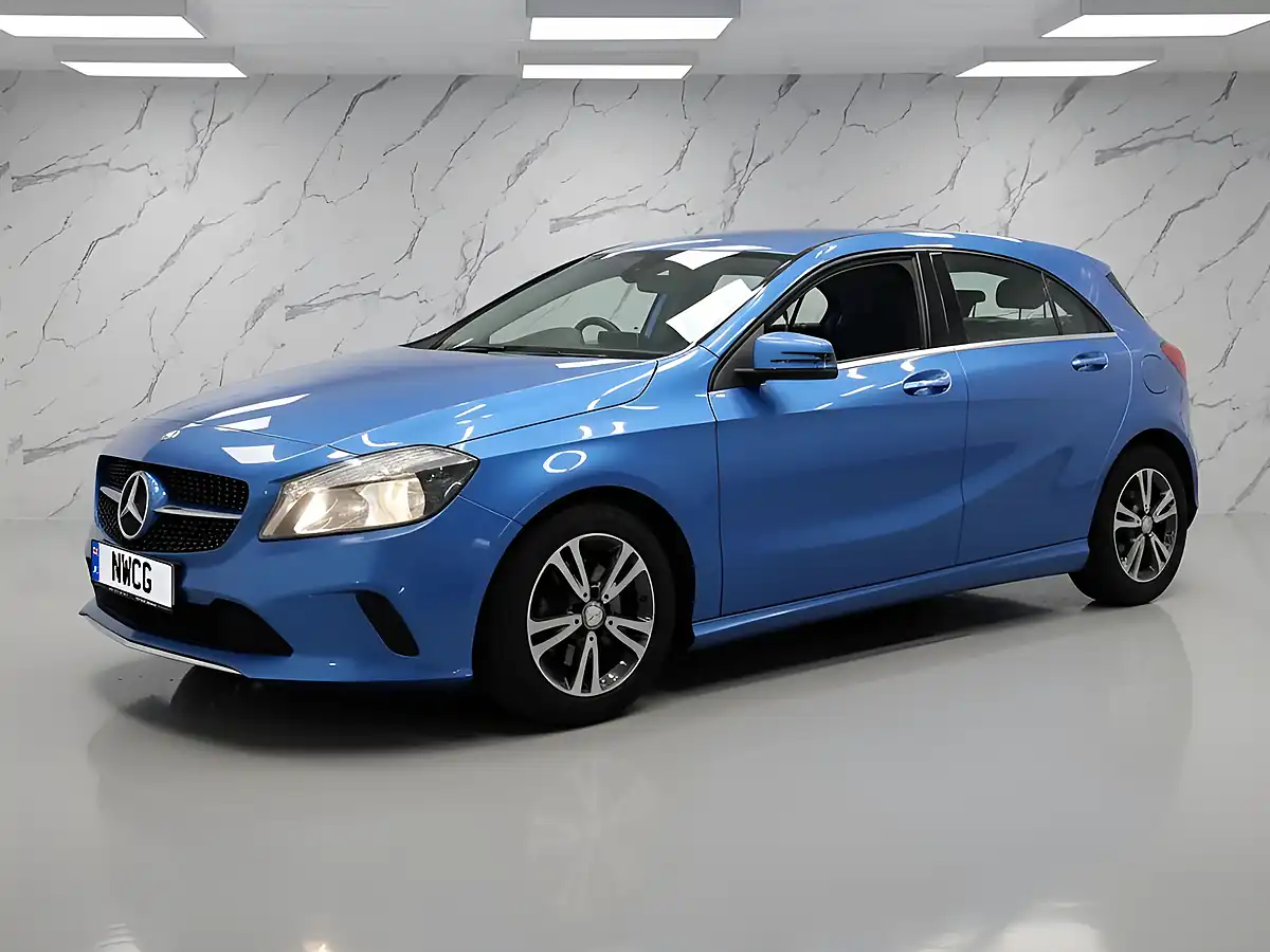 Used 2016 Mercedes-Benz a-Class Se Blue - Interior and Exterior details 3