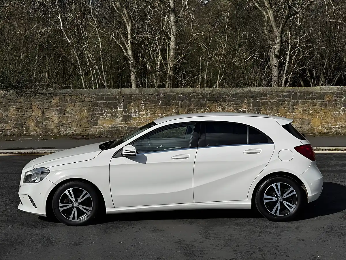 Used 2016 Mercedes-Benz a-Class Se (executive) White - Interior and Exterior details 11