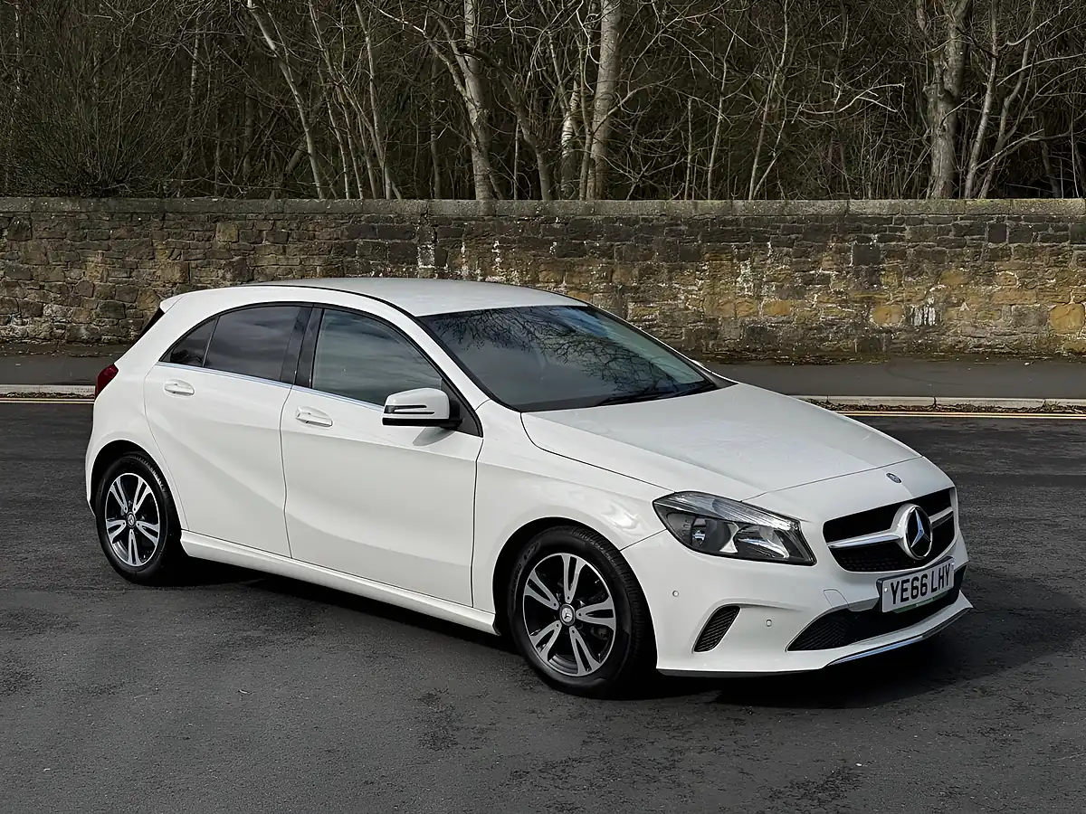 Used 2016 Mercedes-Benz a-Class Se (executive) White - Interior and Exterior details 7