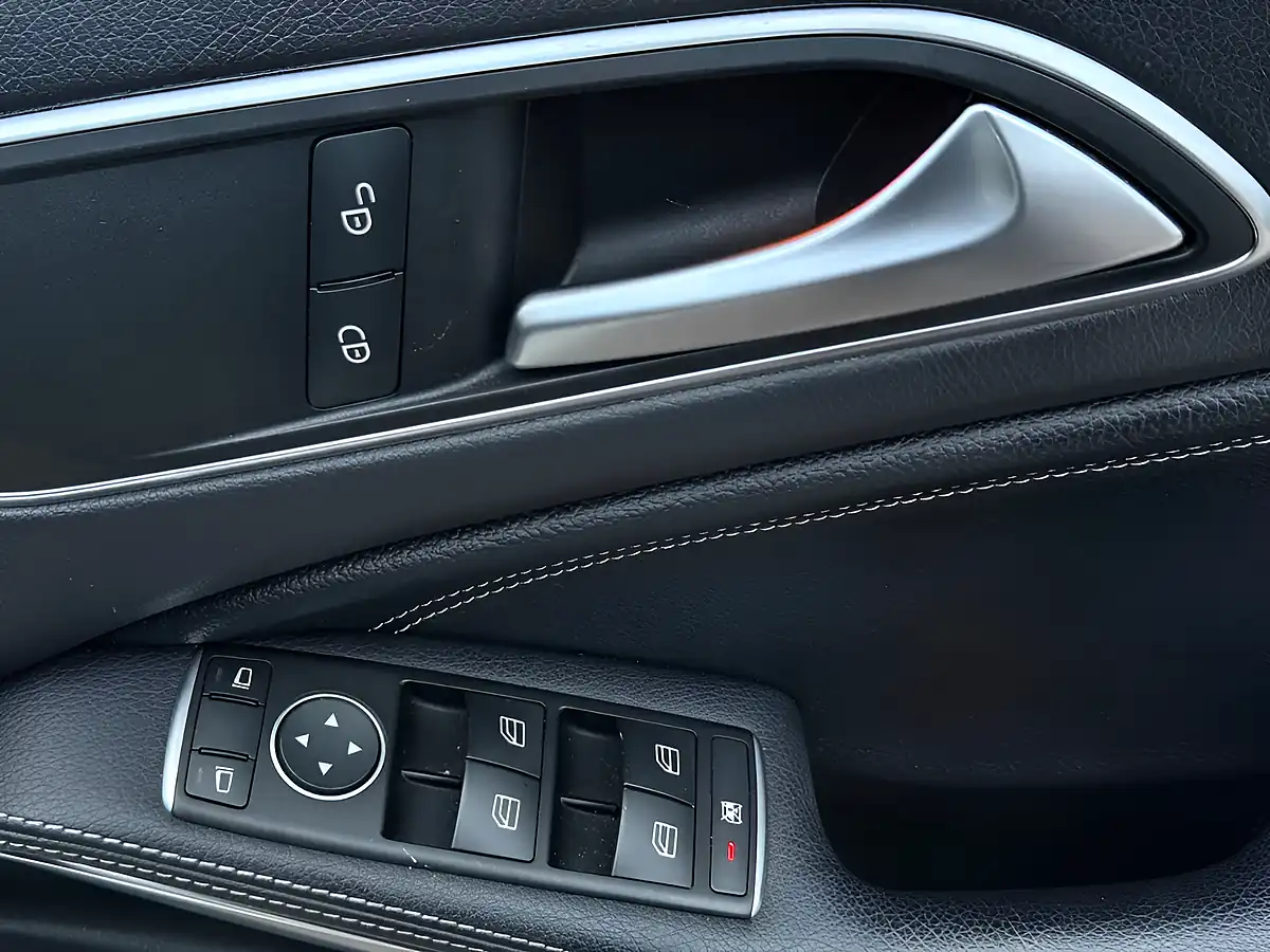 Used 2016 Mercedes-Benz a Class Sport (executive) White - Interior and Exterior details 13
