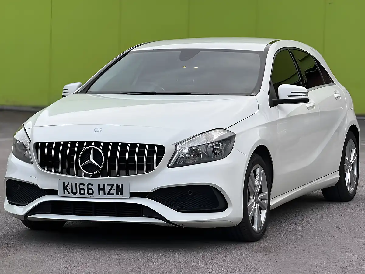 Used 2016 Mercedes-Benz a Class Sport (executive) White - Interior and Exterior details 4