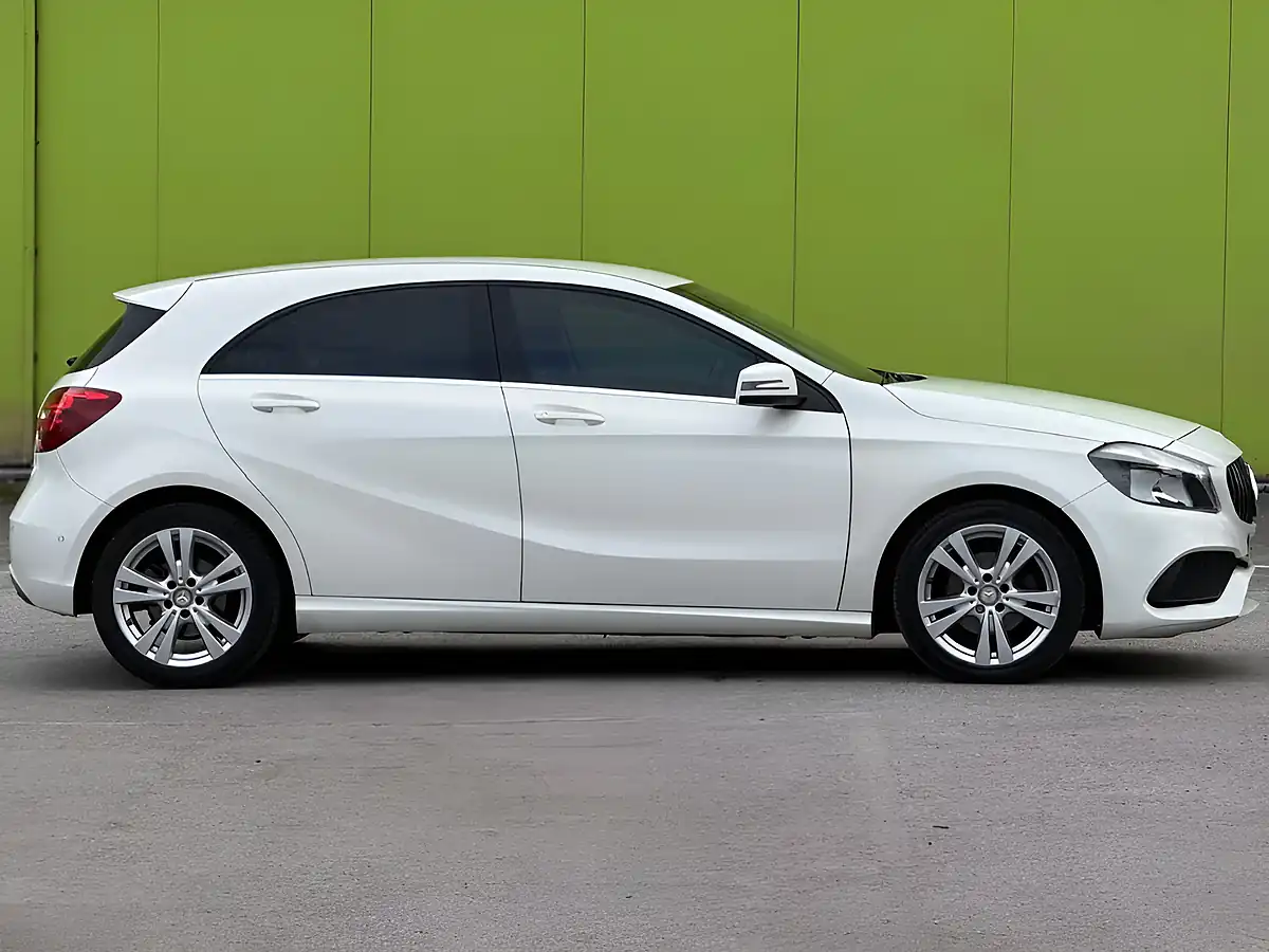 Used 2016 Mercedes-Benz a Class Sport (executive) White - Interior and Exterior details 9