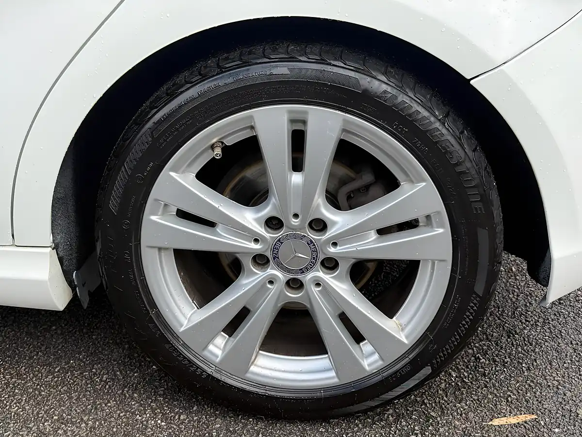 Used 2016 Mercedes-Benz a Class Sport Premium White - Interior and Exterior details 11