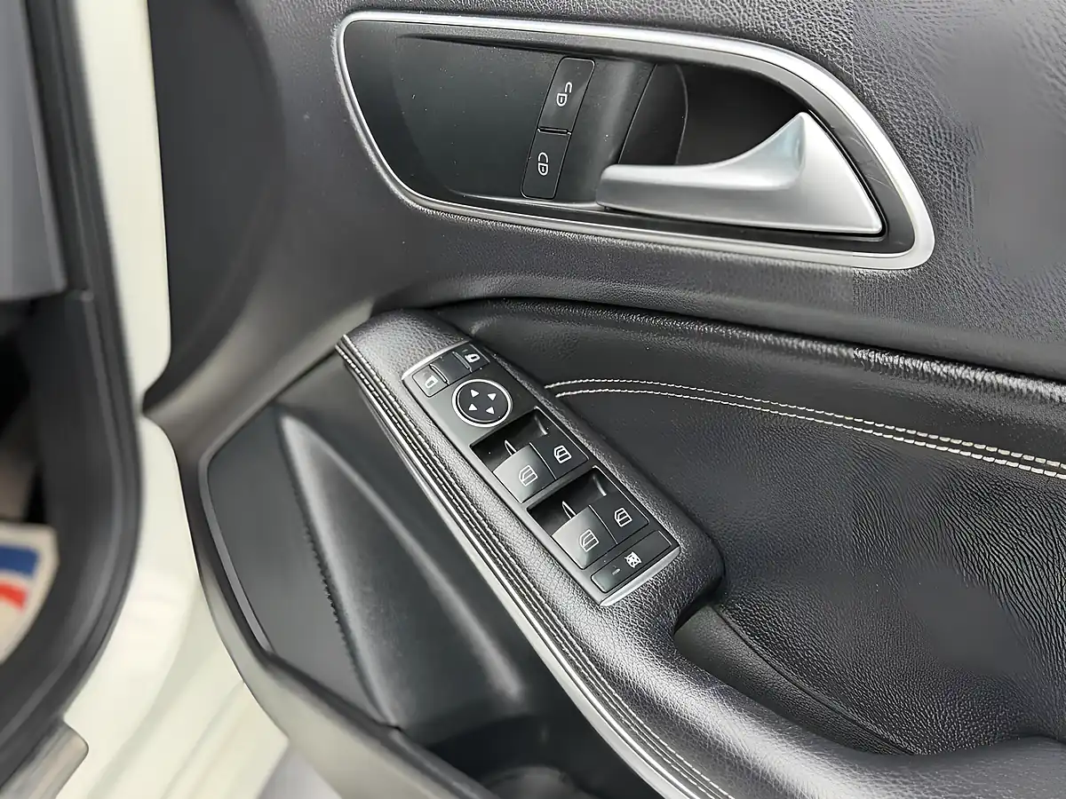 Used 2016 Mercedes-Benz a Class Sport White - Interior and Exterior details 10