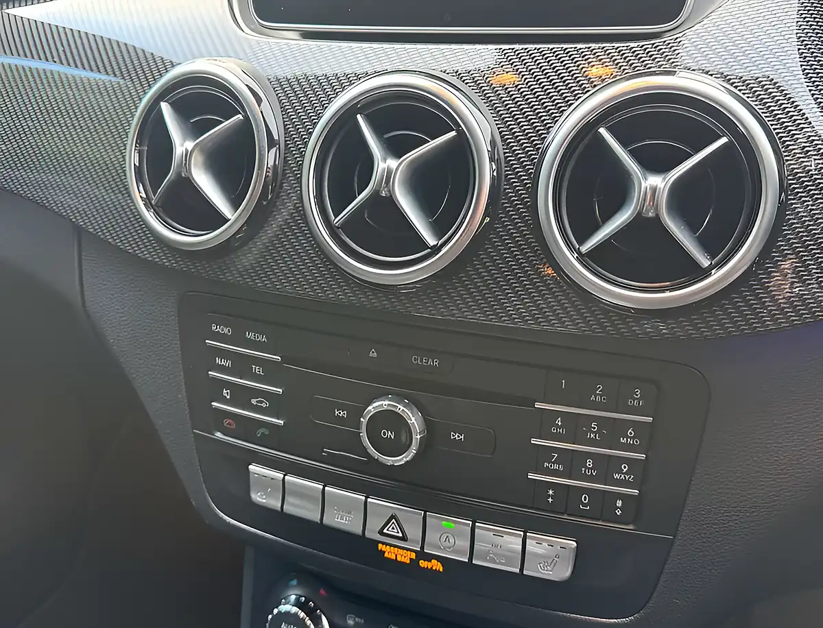 Used 2016 Mercedes-Benz B Class AMG Line Premium+ Jupiter Red - Interior and Exterior details 18