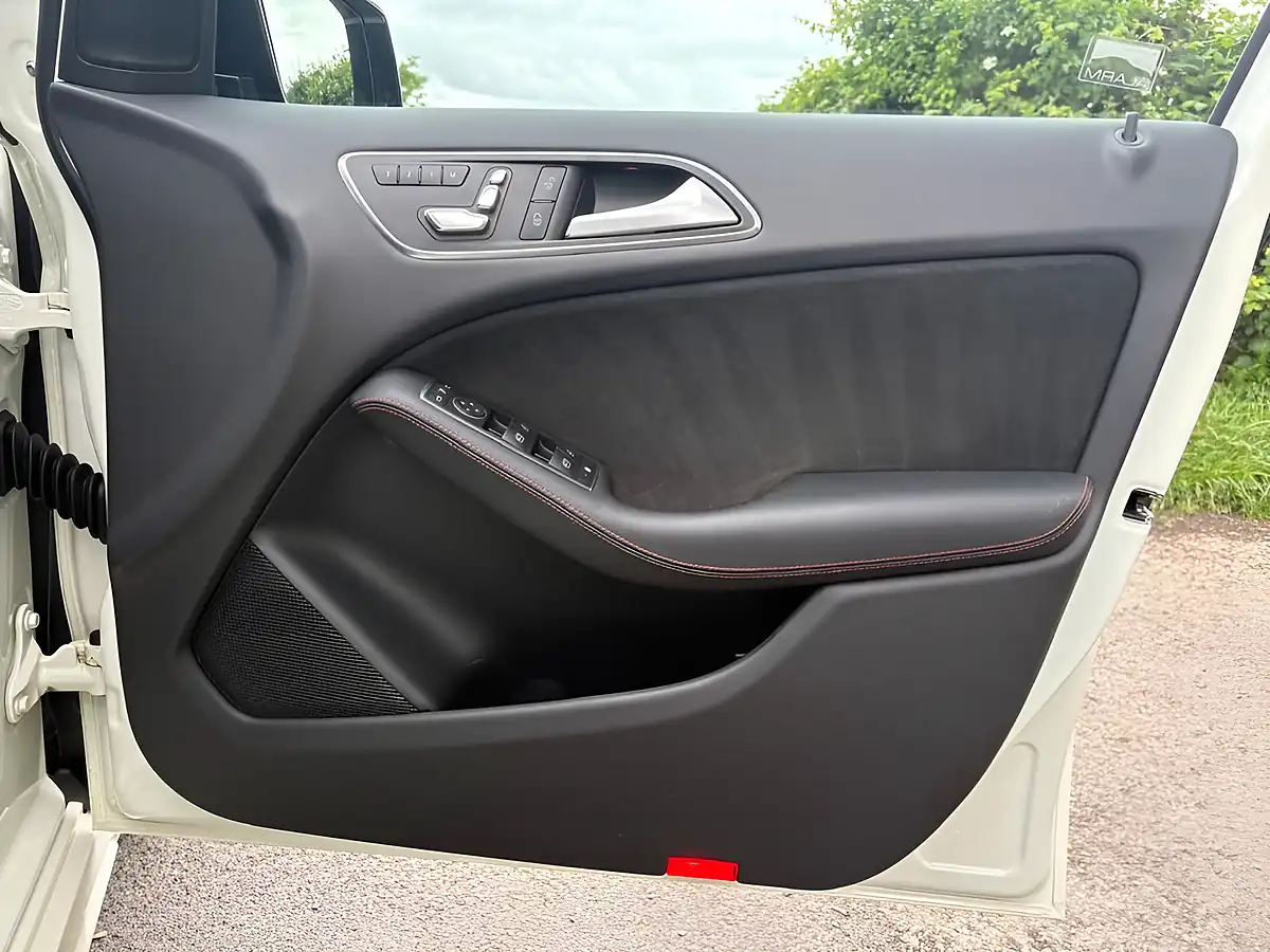 Used 2016 Mercedes-Benz B-Class AMG Line (premium Plus) White - Interior and Exterior details 17