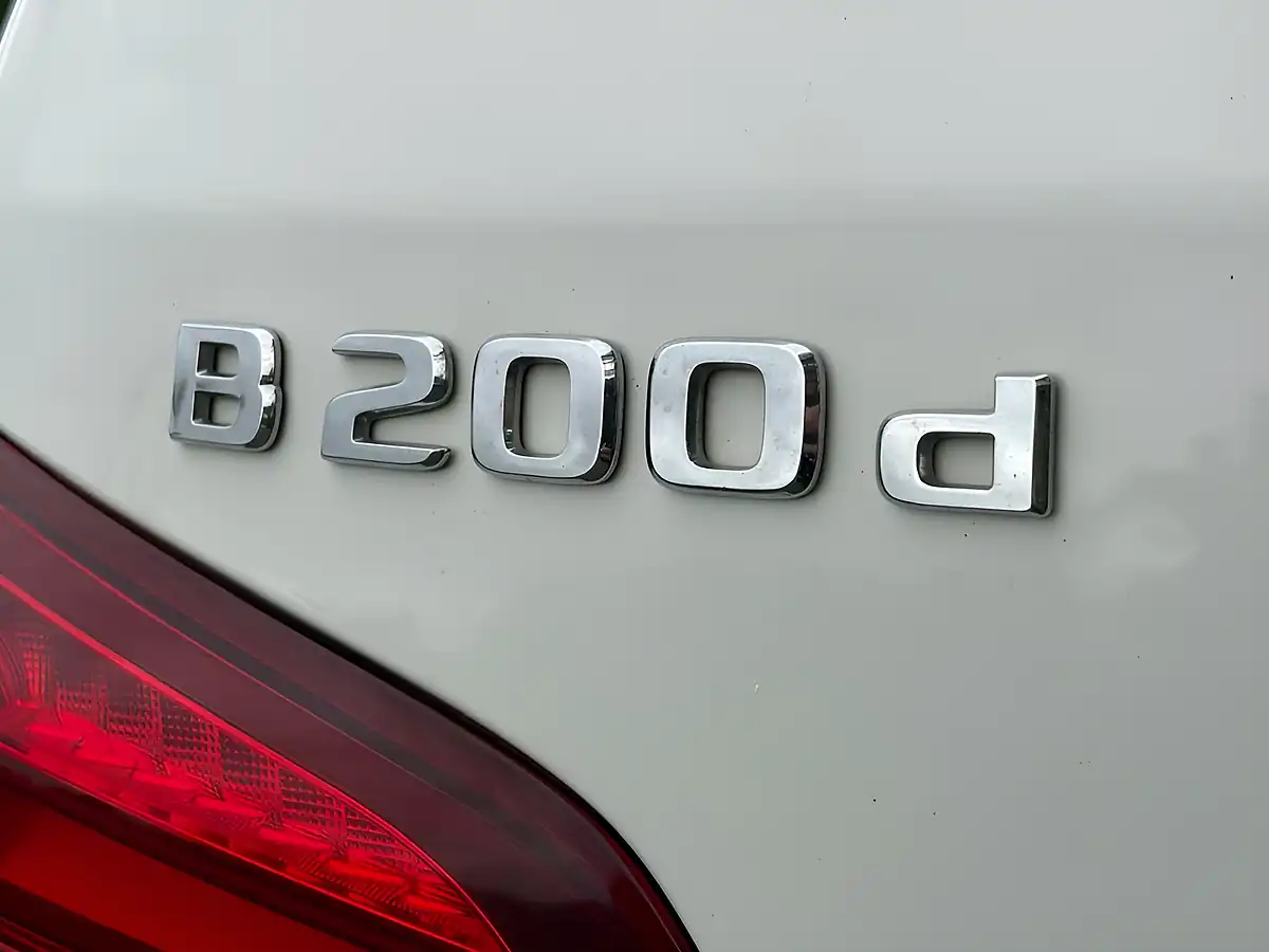 Used 2016 Mercedes-Benz B-Class AMG Line (premium Plus) White - Interior and Exterior details 20