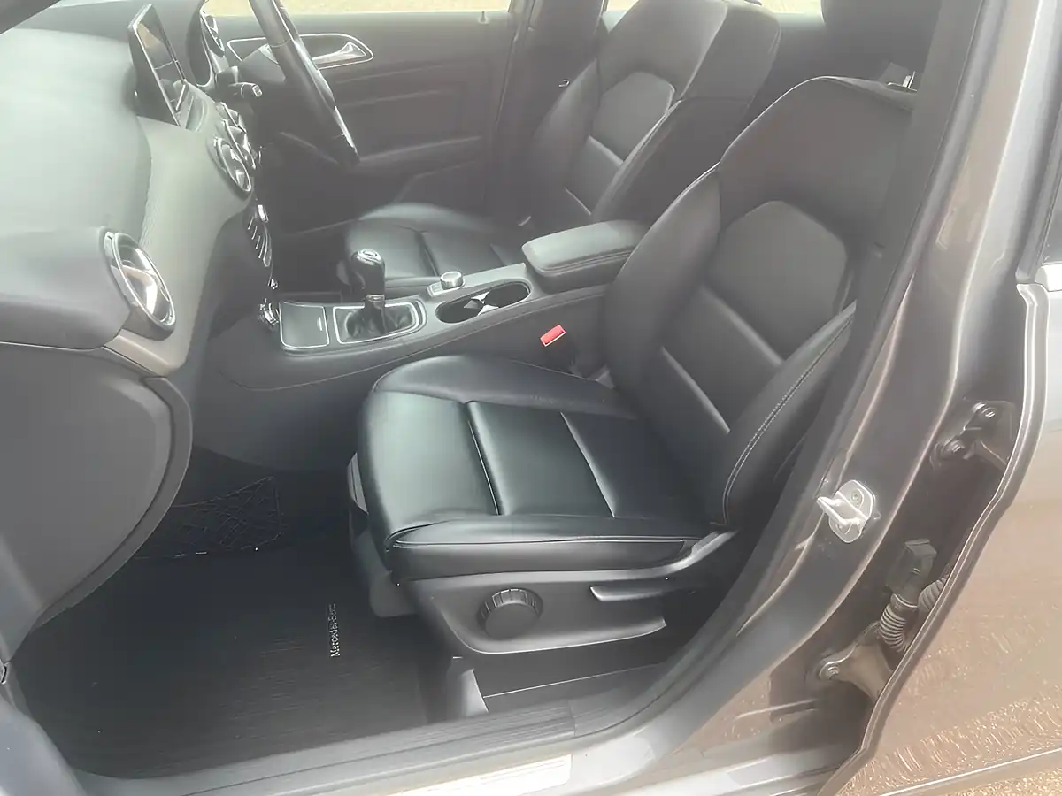 Used 2016 Mercedes-Benz B Class Se Grey - Interior and Exterior details 12
