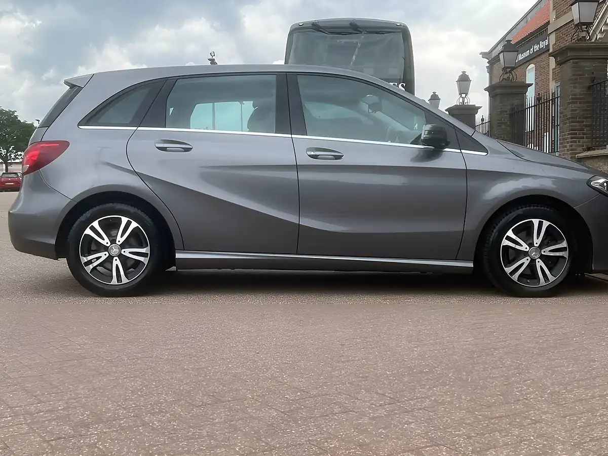 Used 2016 Mercedes-Benz B Class Se Grey - Interior and Exterior details 5