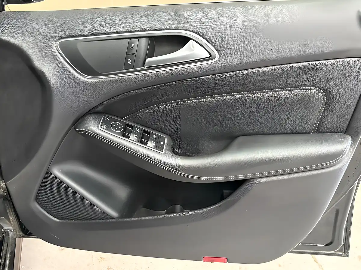 Used 2016 Mercedes-Benz B Class Sport Black - Interior and Exterior details 10