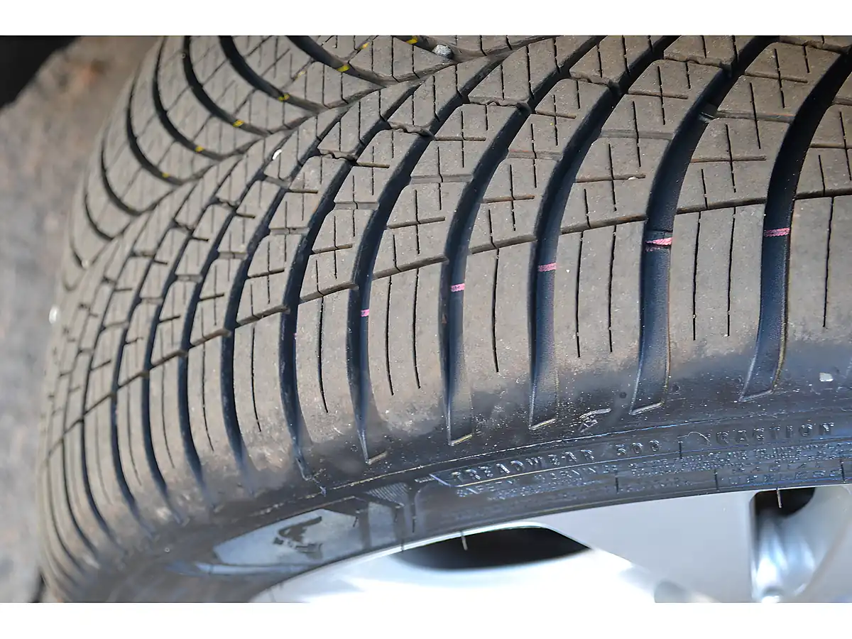 Used 2016 Mercedes-Benz B Class Sport Grey - Interior and Exterior details 5