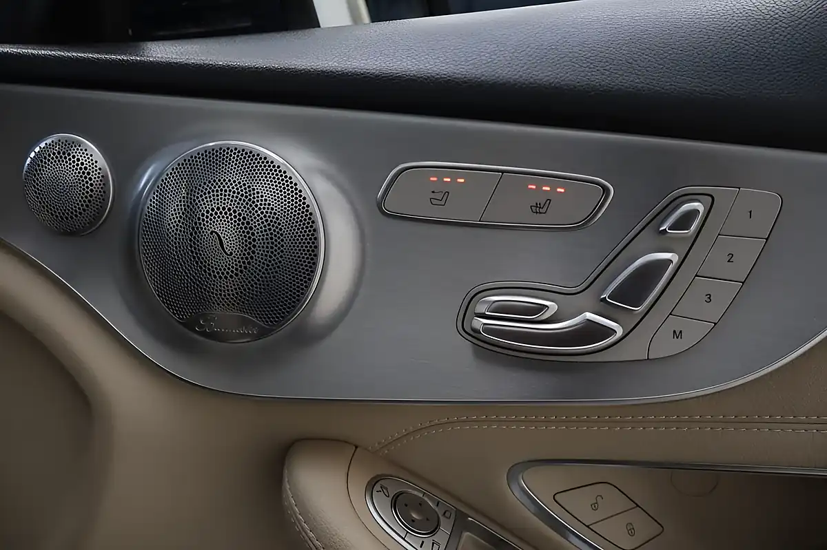 Used 2016 Mercedes-Benz C-Class AMG Line (premium Plus) Blue - Interior and Exterior details 7