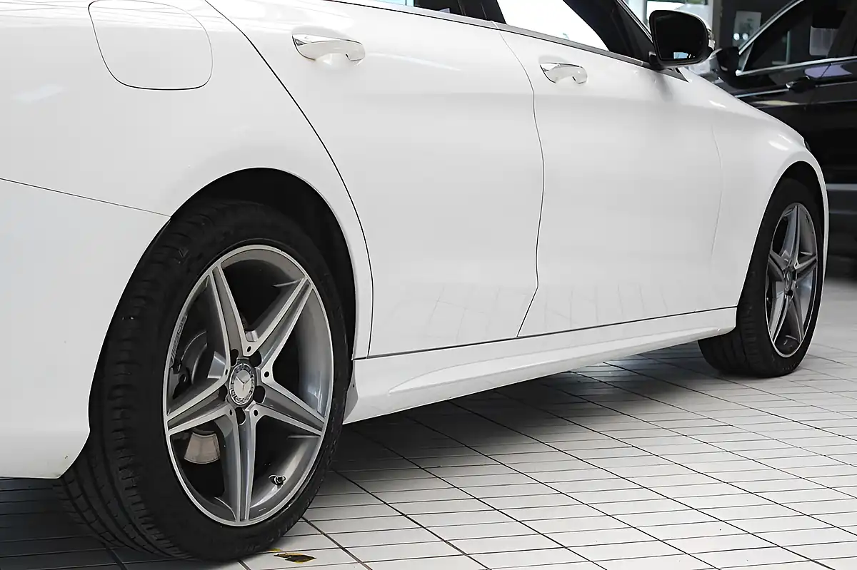 Used 2016 Mercedes-Benz C-Class AMG Line (premium) Polar White - Interior and Exterior details 14