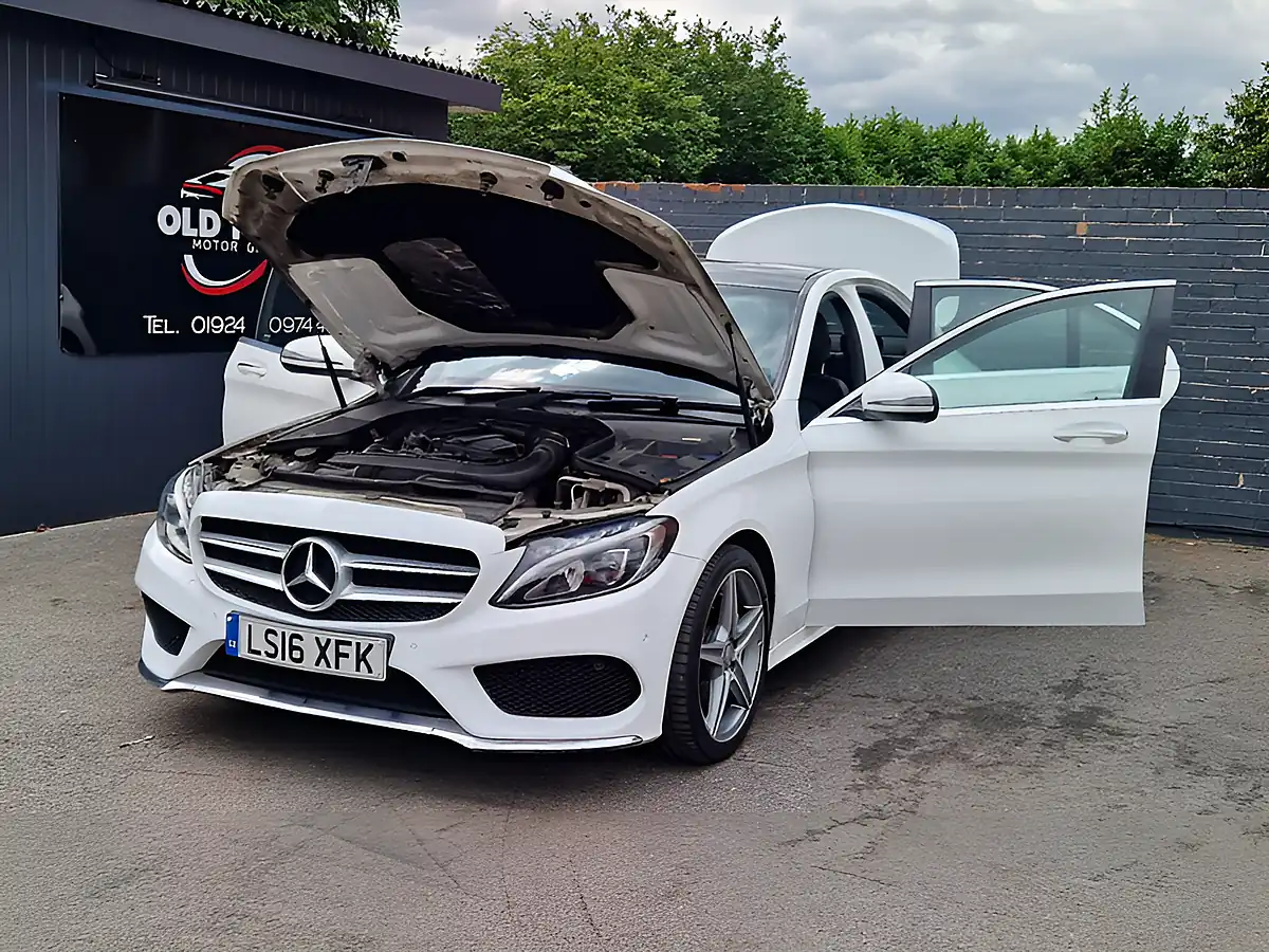 Used 2016 Mercedes-Benz C Class AMG Line White - Interior and Exterior details 10