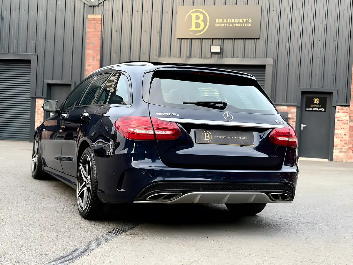 Used 2016 Mercedes-Benz C Class Premium Plus Blue - Interior and Exterior details 15