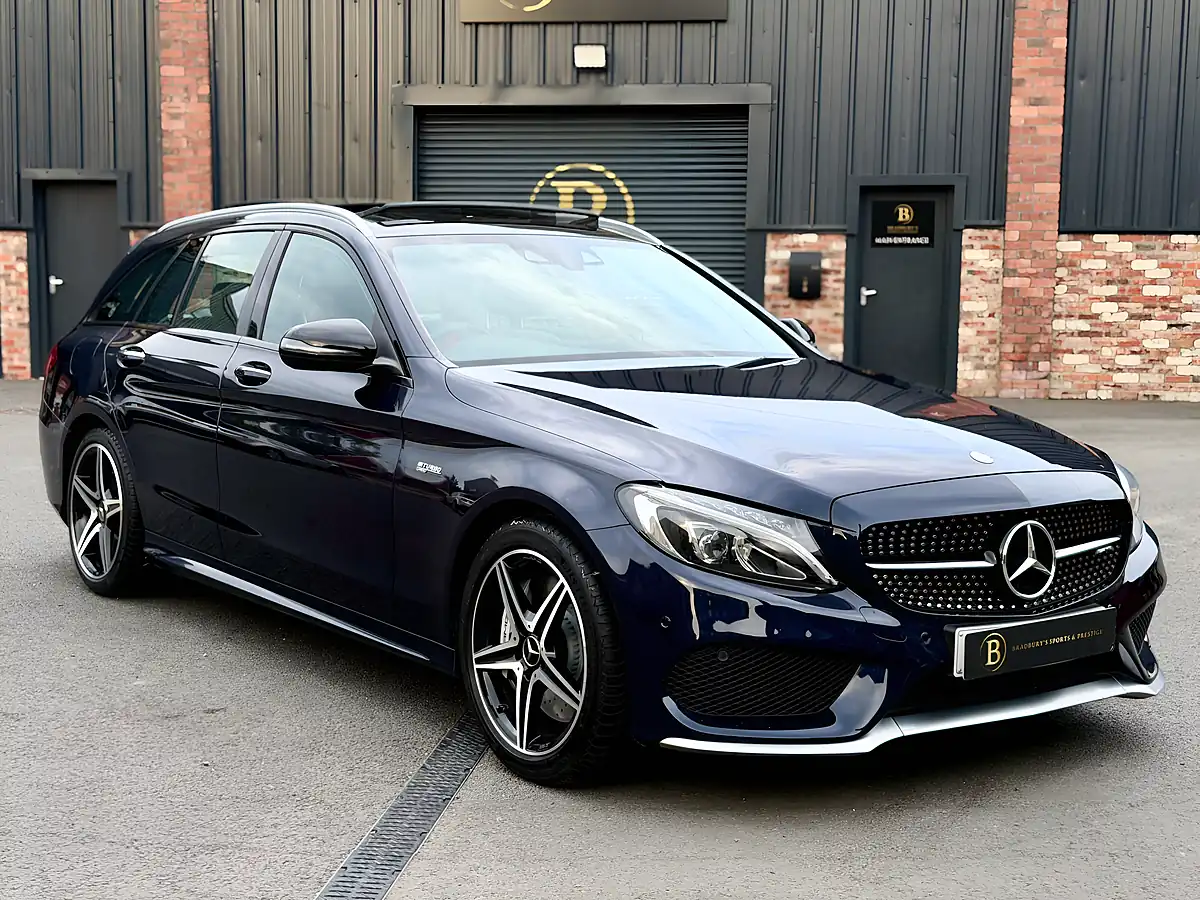 Used 2016 Mercedes-Benz C Class Premium Plus Blue - Interior and Exterior details 2