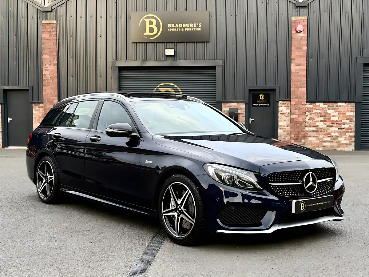 Used 2016 Mercedes-Benz C Class Premium Plus Blue - Interior and Exterior details 5