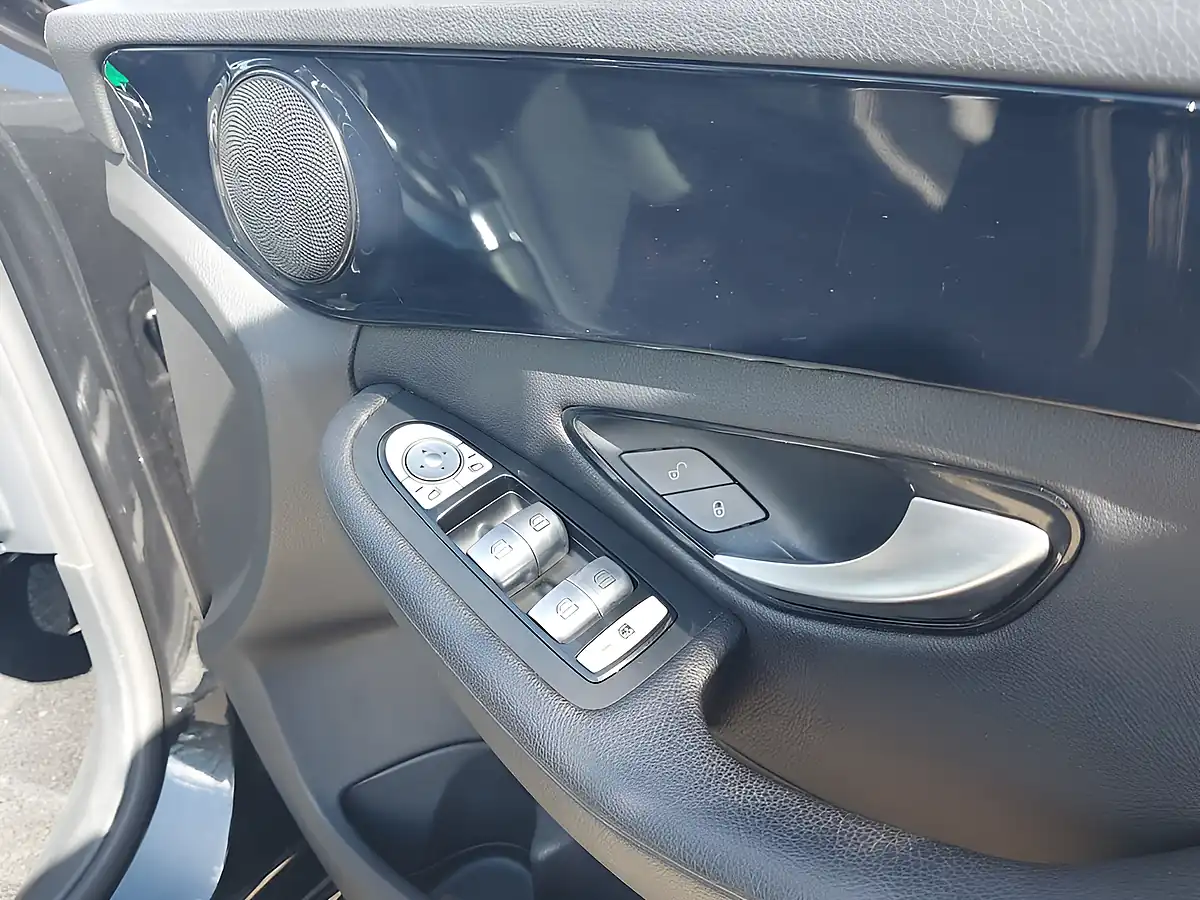 Used 2016 Mercedes-Benz C-Class Se Black - Interior and Exterior details 5
