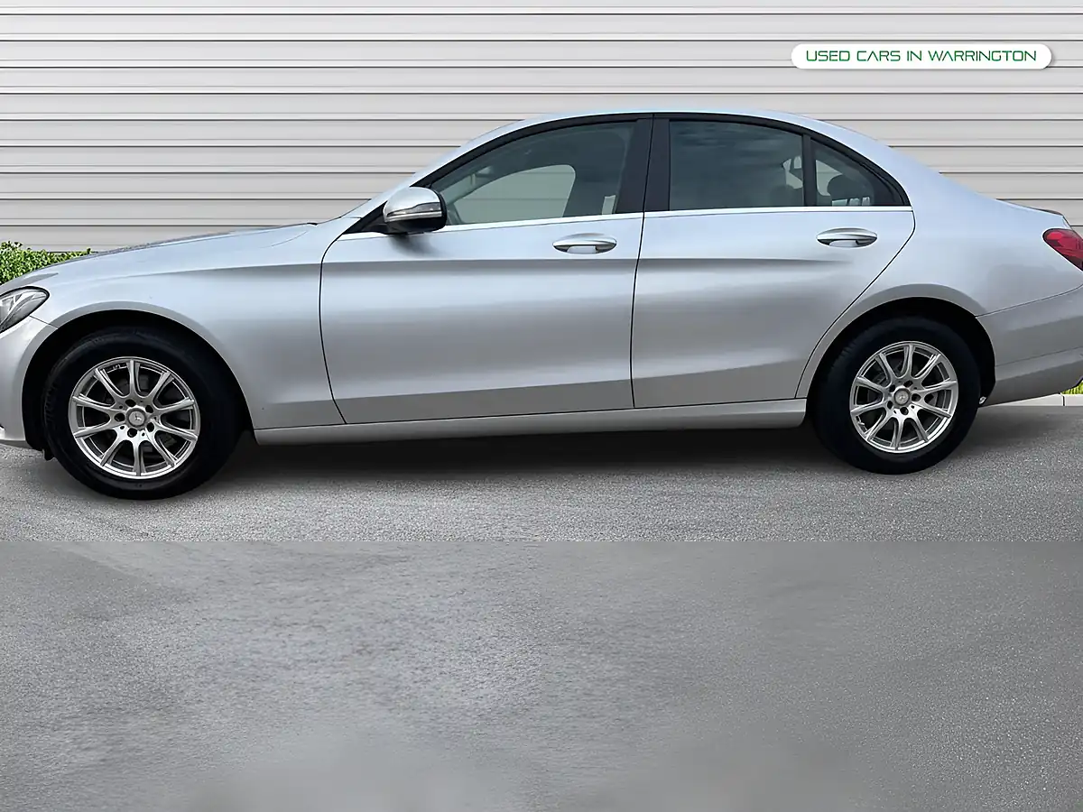 Used 2016 Mercedes-Benz C Class Se Diamond Silver - Interior and Exterior details 4