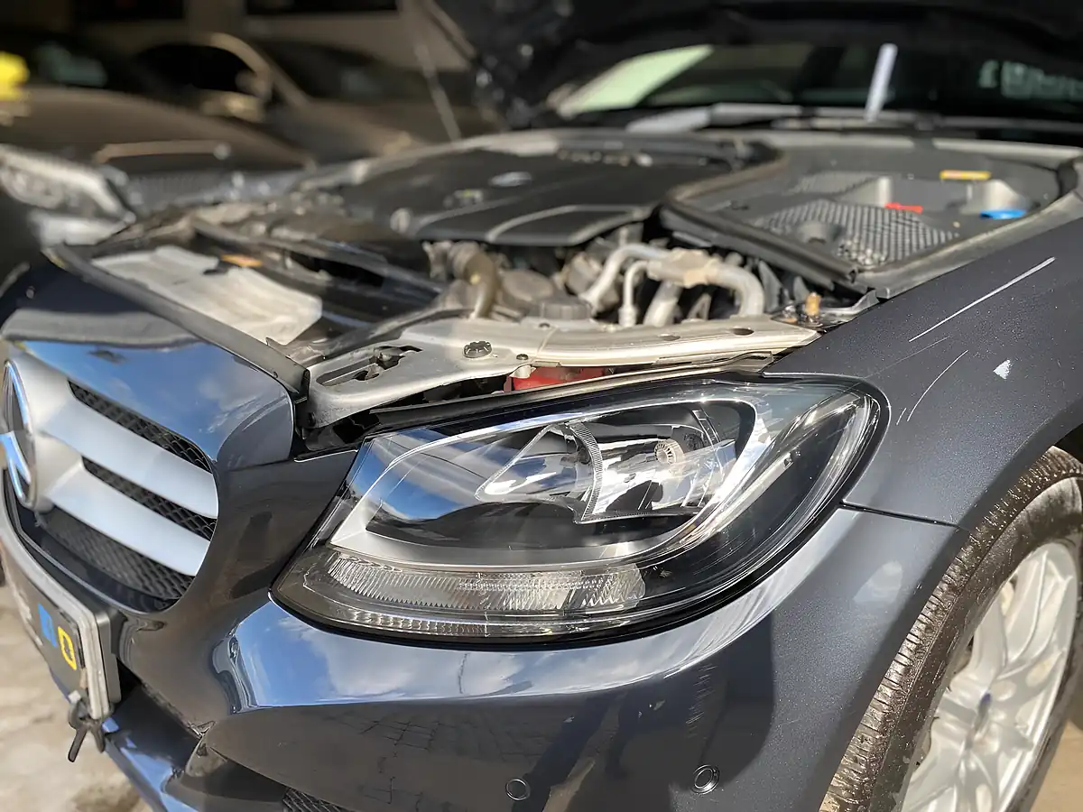 Used 2016 Mercedes-Benz C Class Se Grey - Interior and Exterior details 18