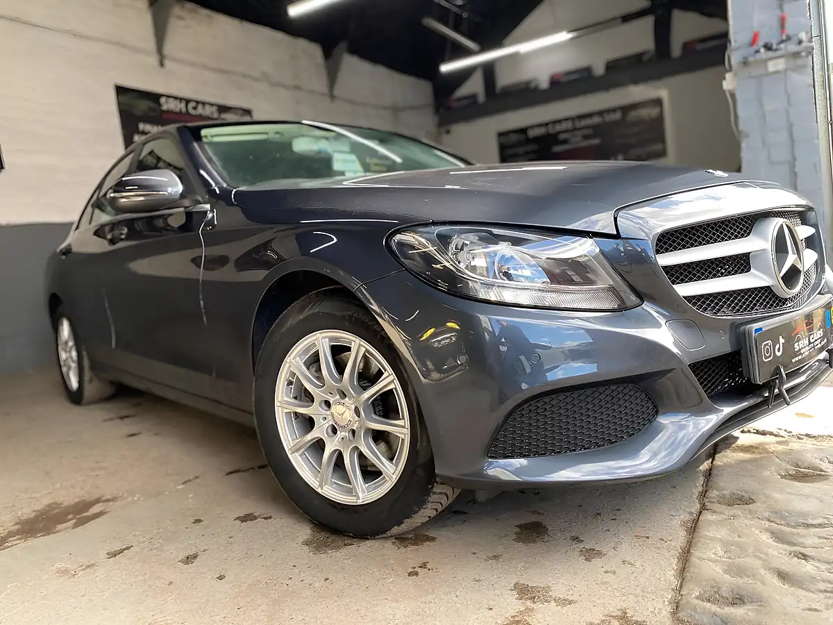 Used 2016 Mercedes-Benz C Class Se Grey - Interior and Exterior details 3