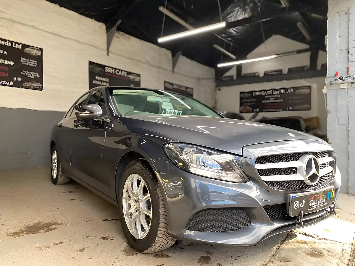Used 2016 Mercedes-Benz C Class Se Grey - Interior and Exterior details 4