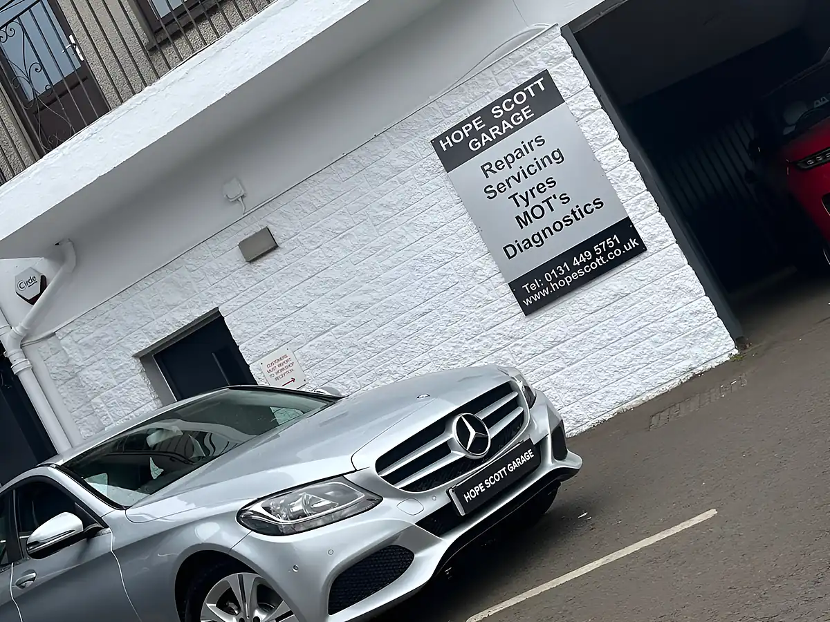 Used 2016 Mercedes-Benz C Class Se Silver - Interior and Exterior details 15