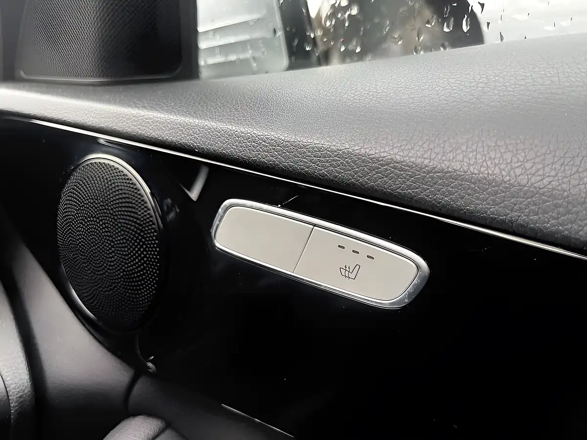 Used 2016 Mercedes-Benz C Class Se Silver - Interior and Exterior details 16
