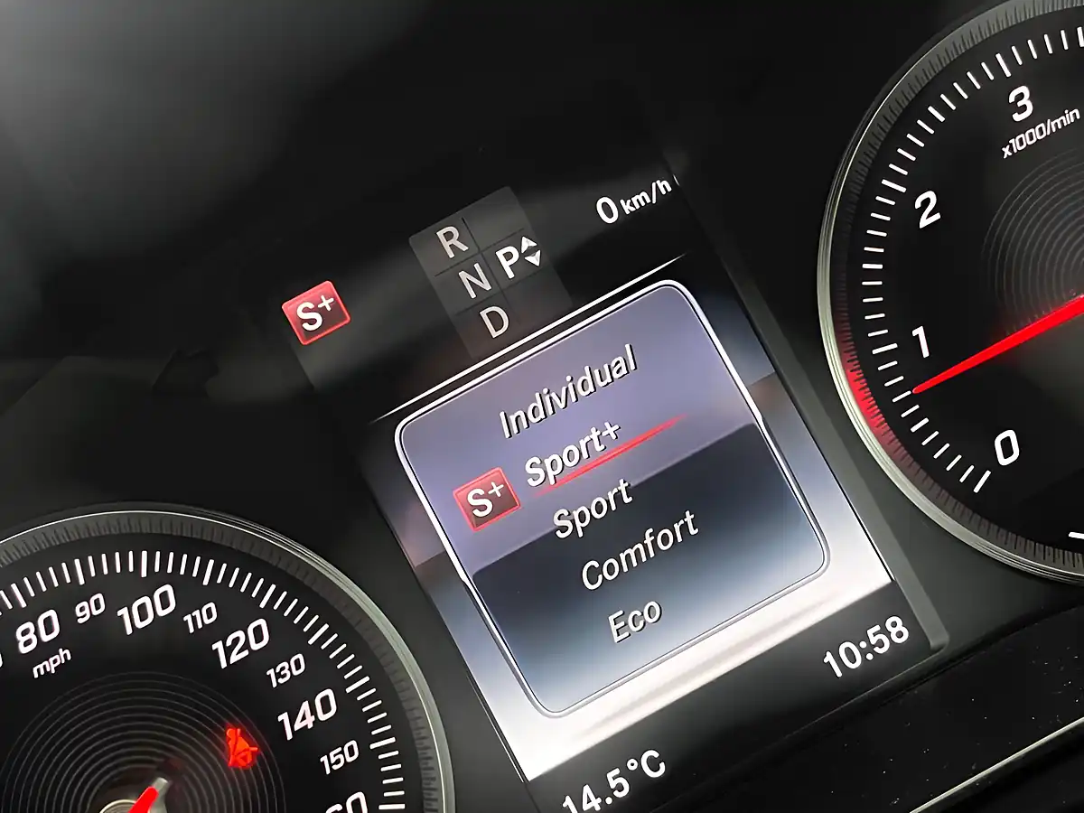 Used 2016 Mercedes-Benz C Class Se Silver - Interior and Exterior details 18