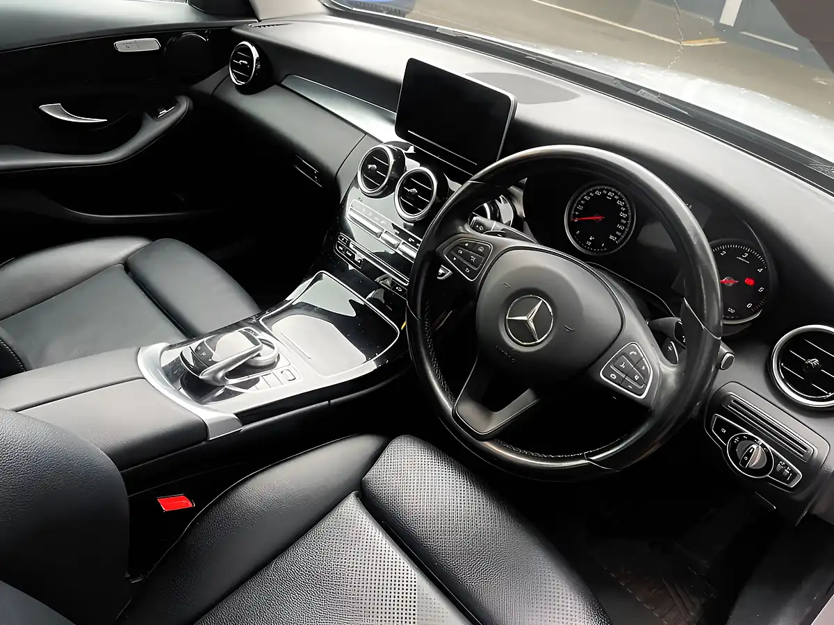 Used 2016 Mercedes-Benz C Class Se Silver - Interior and Exterior details 8