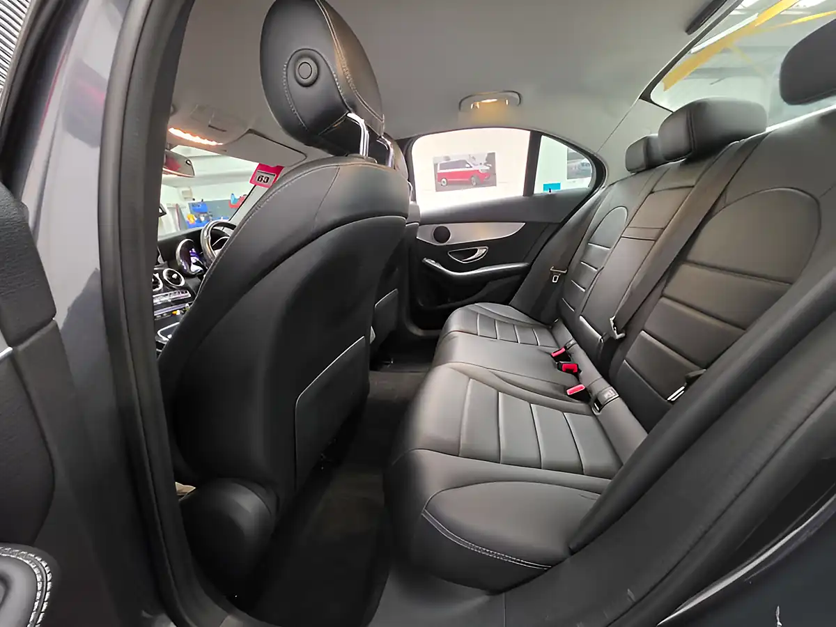 Used 2016 Mercedes-Benz C Class Sport Grey - Interior and Exterior details 7