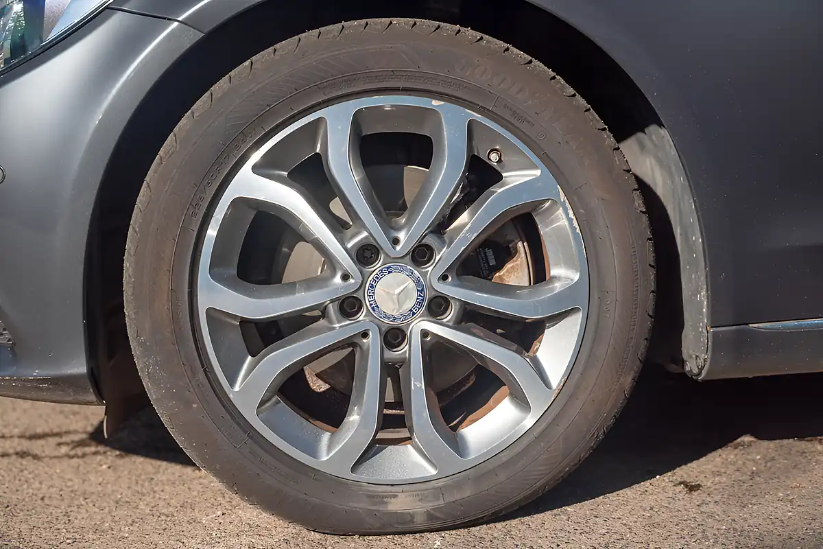 Used 2016 Mercedes-Benz C Class Sport (premium) Tenorite Grey - Interior and Exterior details 12