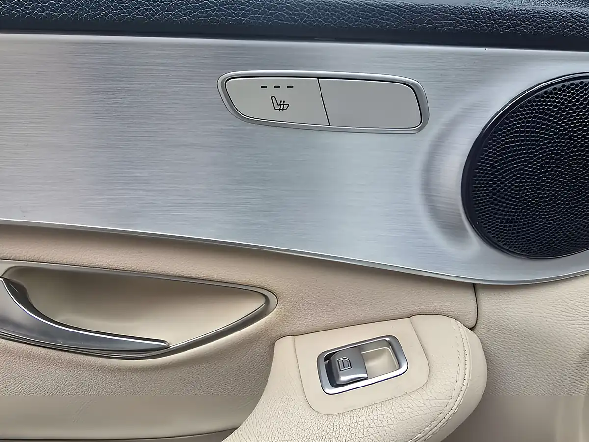 Used 2016 Mercedes-Benz C Class Sport White - Interior and Exterior details 12