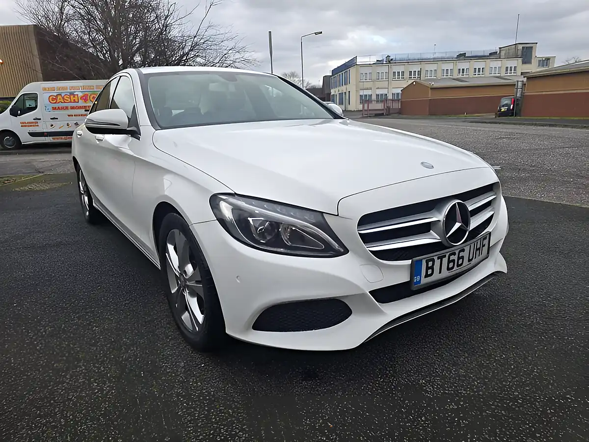 Used 2016 Mercedes-Benz C Class Sport White - Interior and Exterior details 20