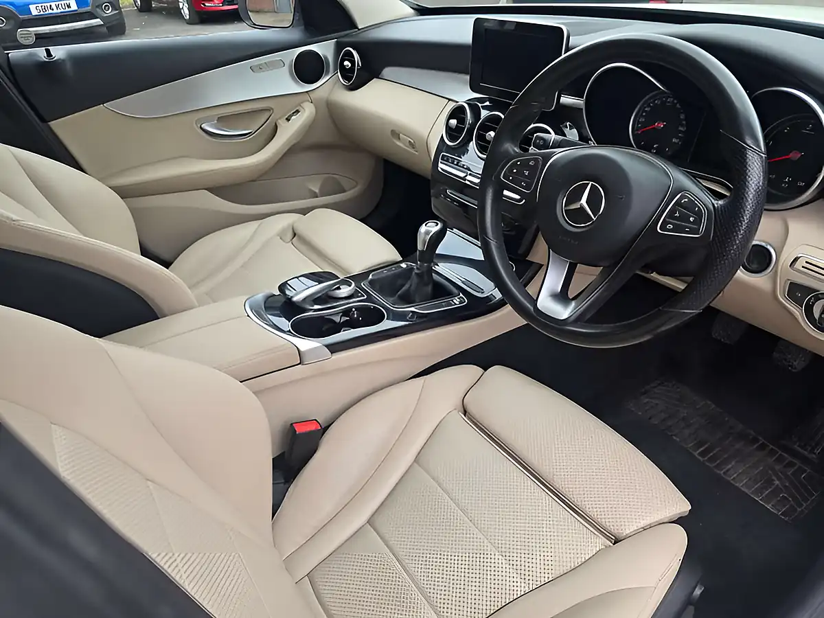 Used 2016 Mercedes-Benz C Class Sport White - Interior and Exterior details 6